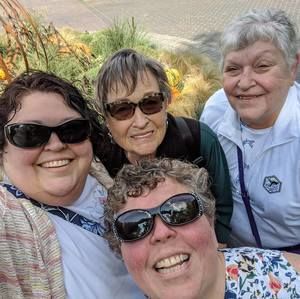 Meet your Posher, Cynthia